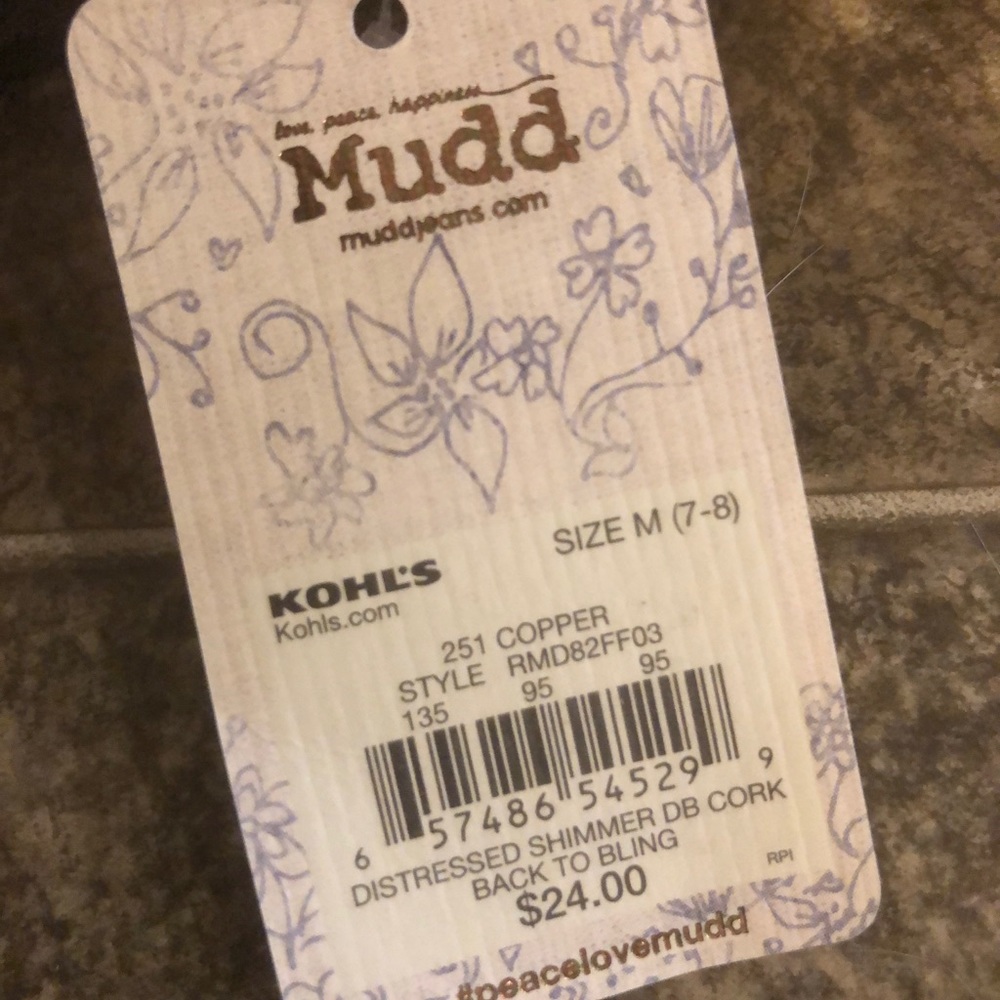 **SOLD** Mudd Women’s Buckle sandals - Picture 2 of 5